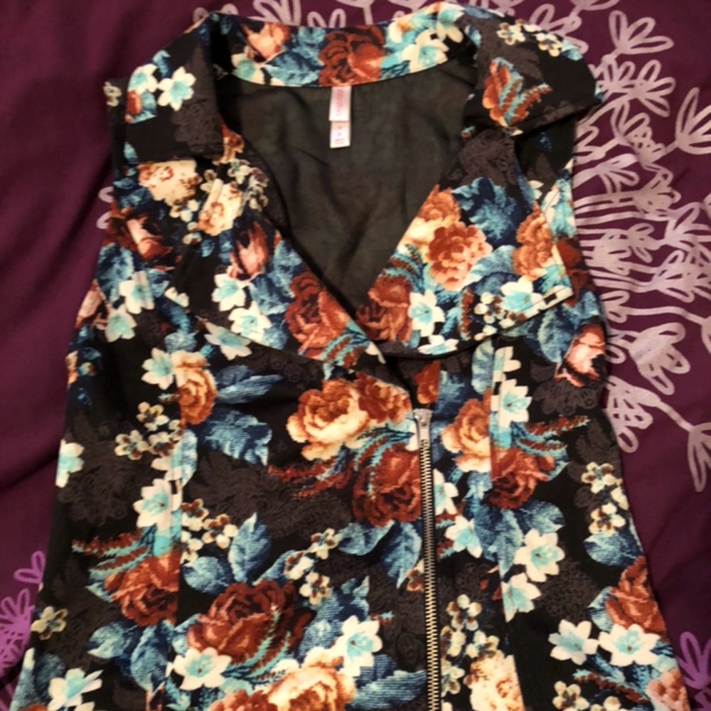 Xhilaration vest